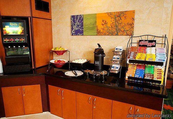 Fairfield Inn & Suites Dallas מסקיט מראה חיצוני תמונה
