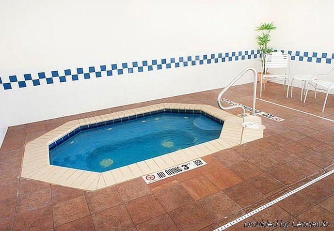 Fairfield Inn & Suites Dallas מסקיט מראה חיצוני תמונה
